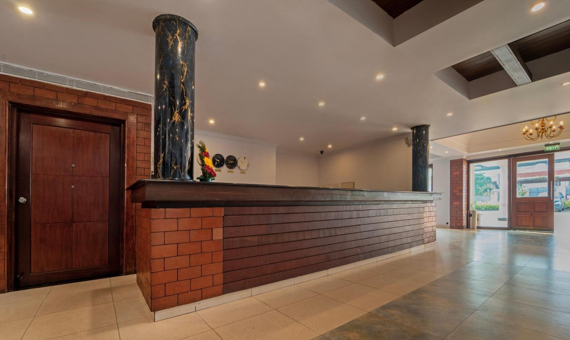 Central Hotel Thrissur Exterior foto